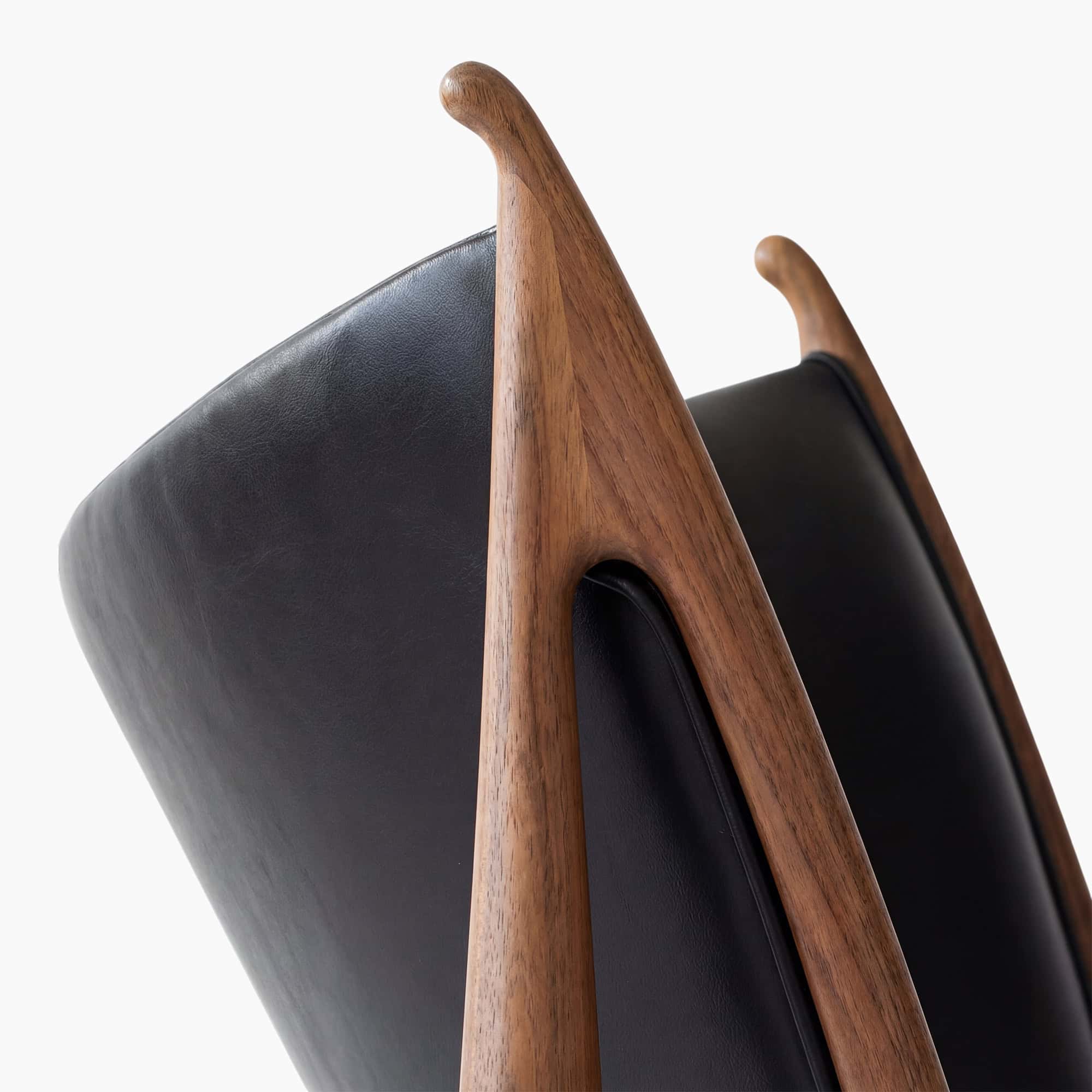 Chieftain Chair - Elegance Black (5) - Chieftain Chair, leather