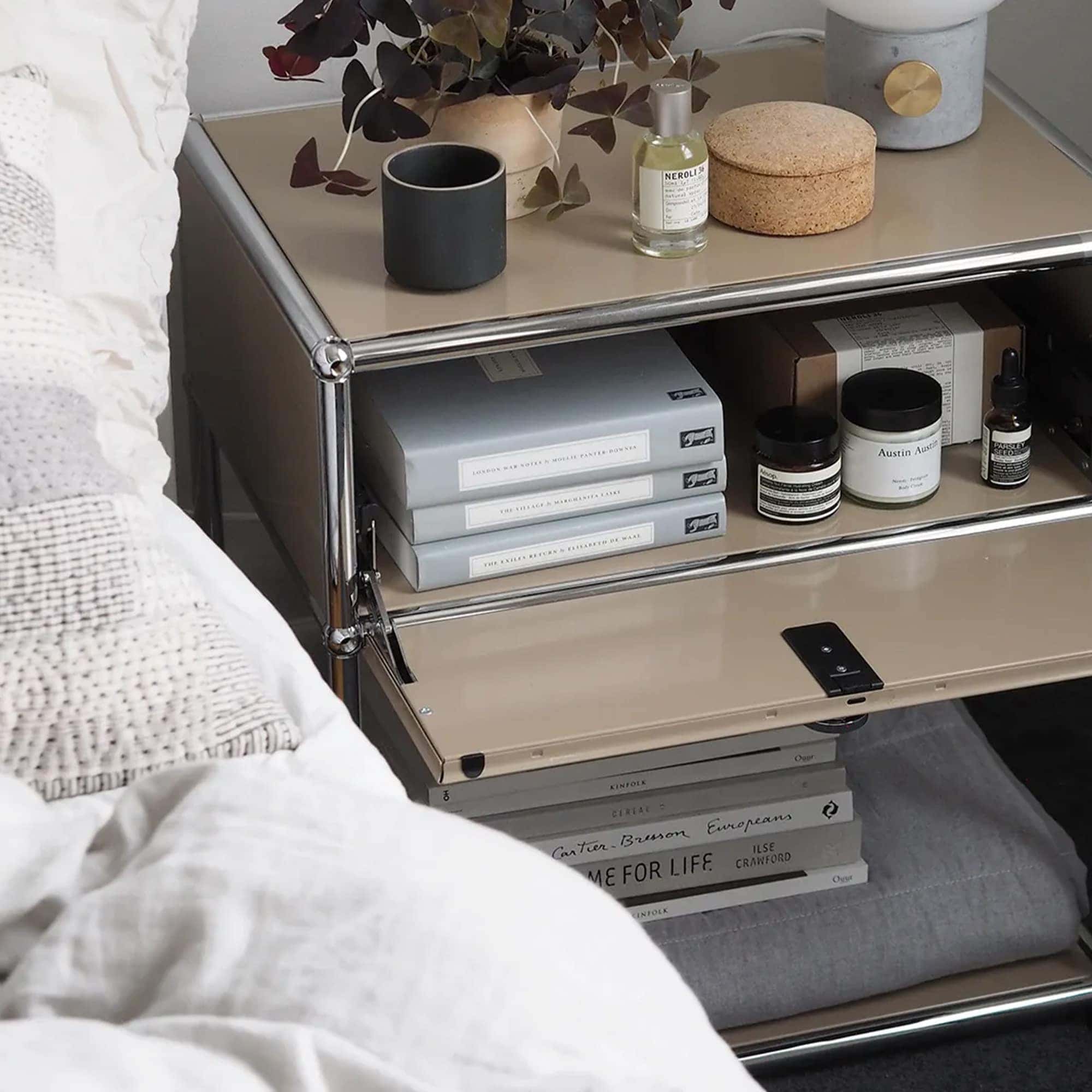 Fritz P2 Bedside Table