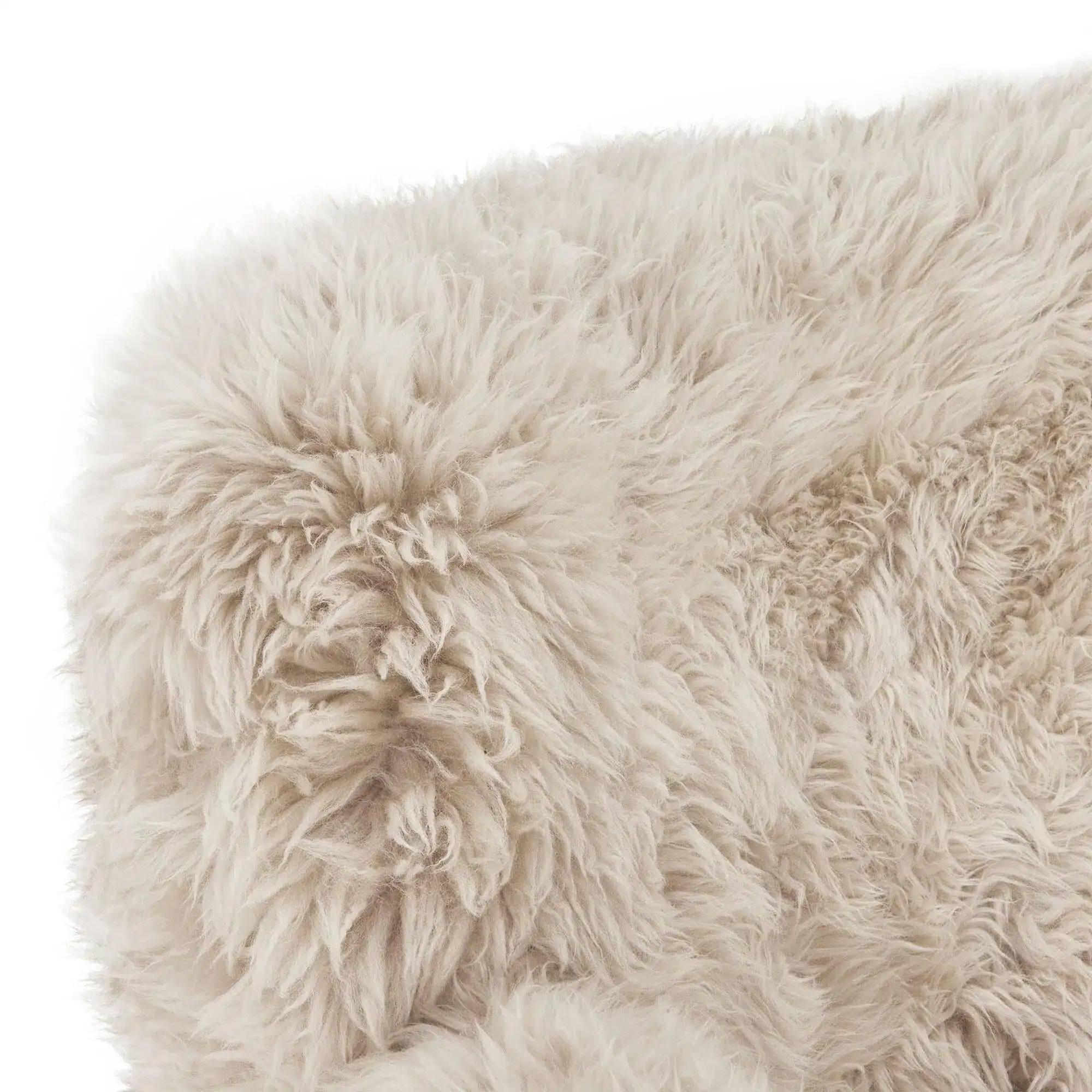 Alrae Chair Replica 5 scaled - Alrae Chair Replica