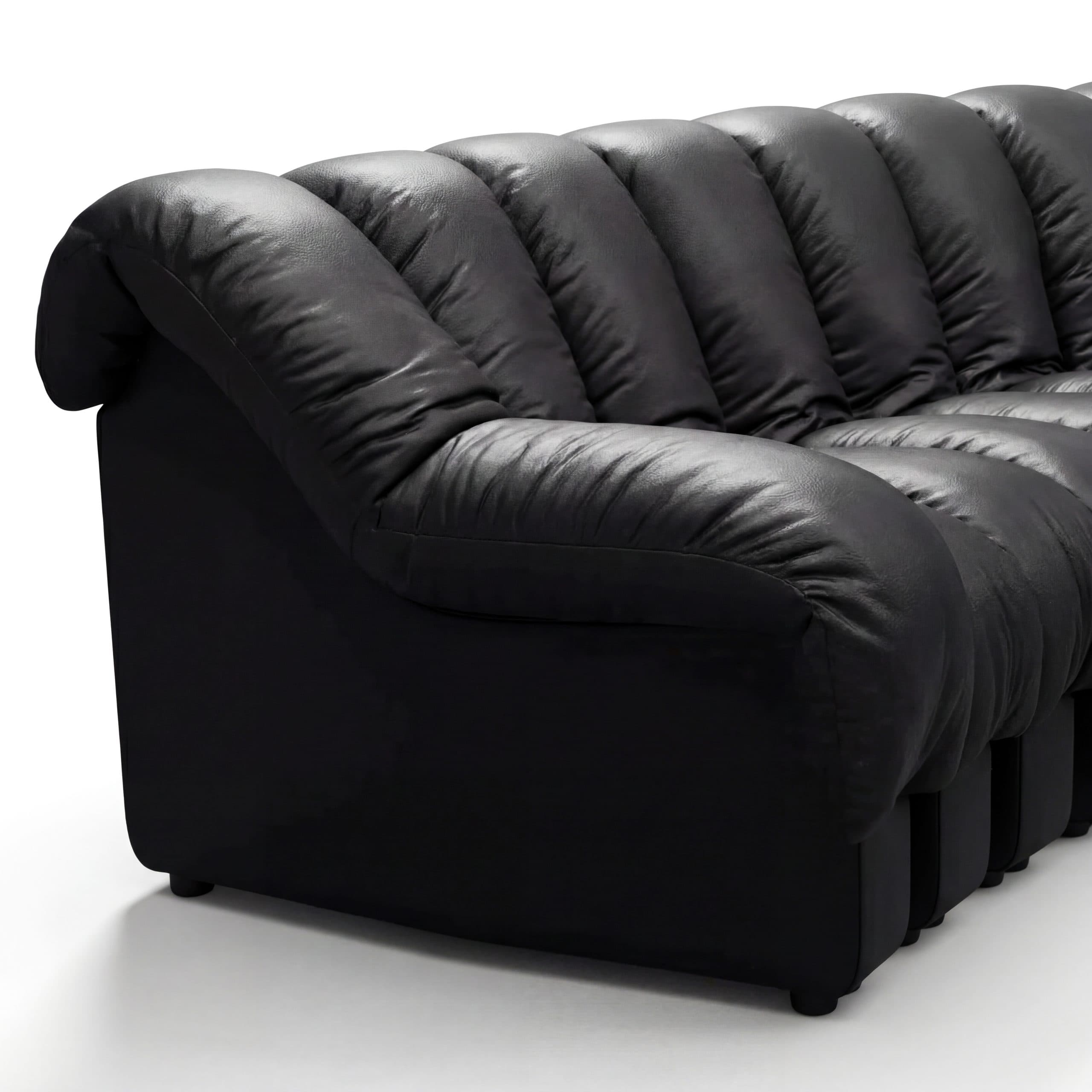 DS 600 Sofa Black | Sohnne