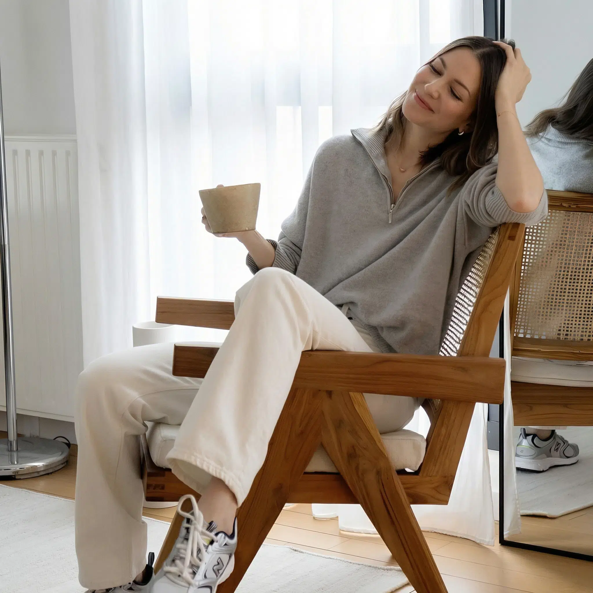 Chandigarh Easy Chair - Walnut | Sohnne