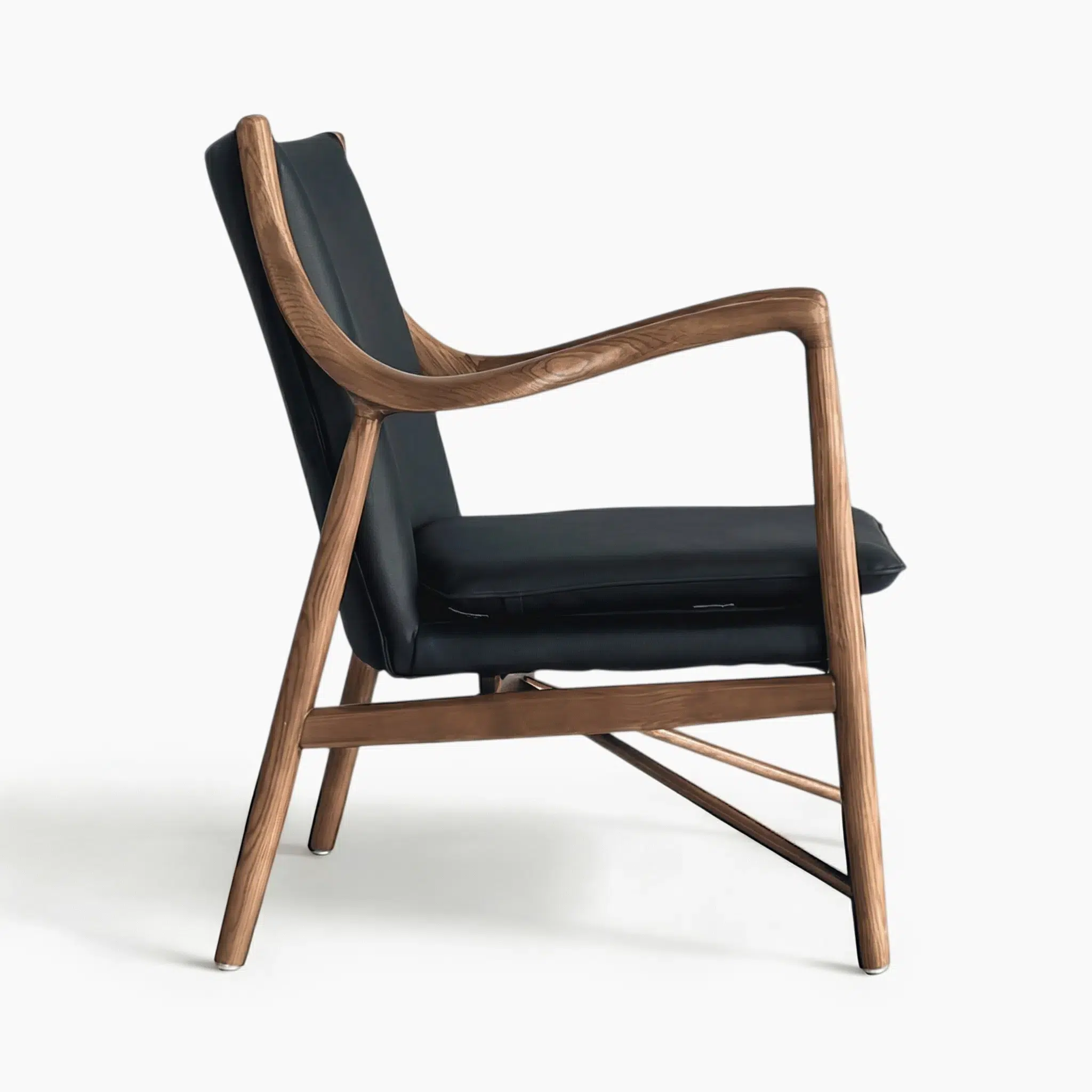 Model 45 Chair | Sohnne
