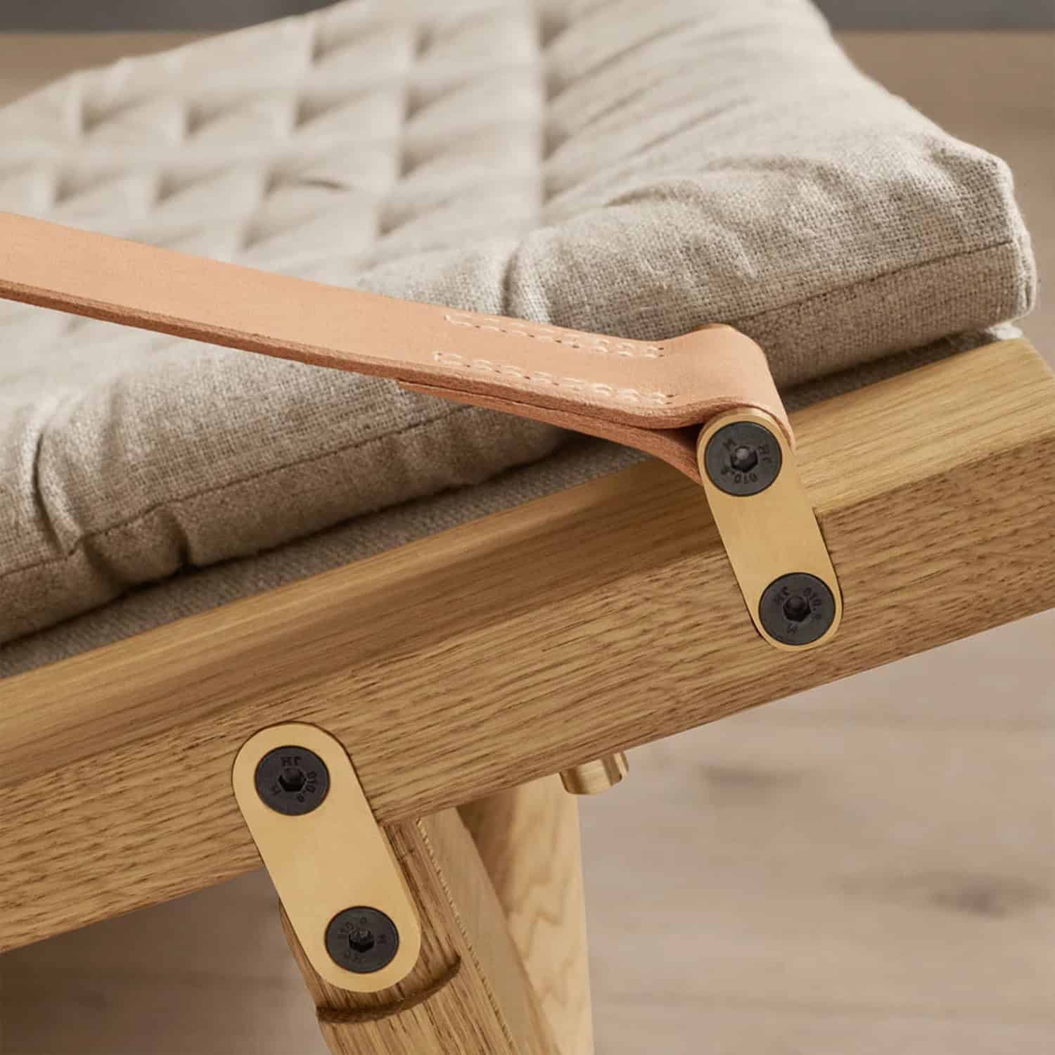 FK11 Plico Chair Display 8 - FK11 Plico Chair