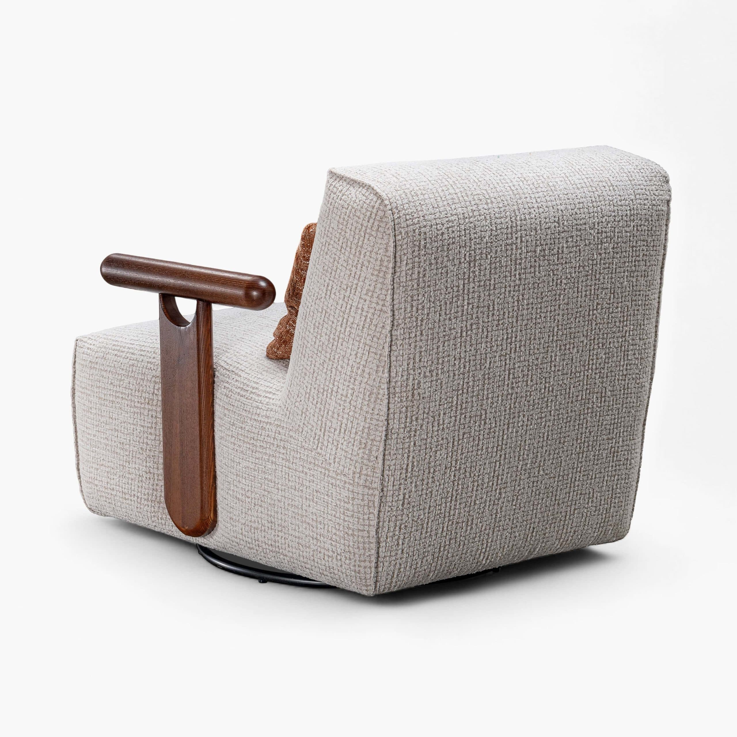 Vera Lounge Chair 3