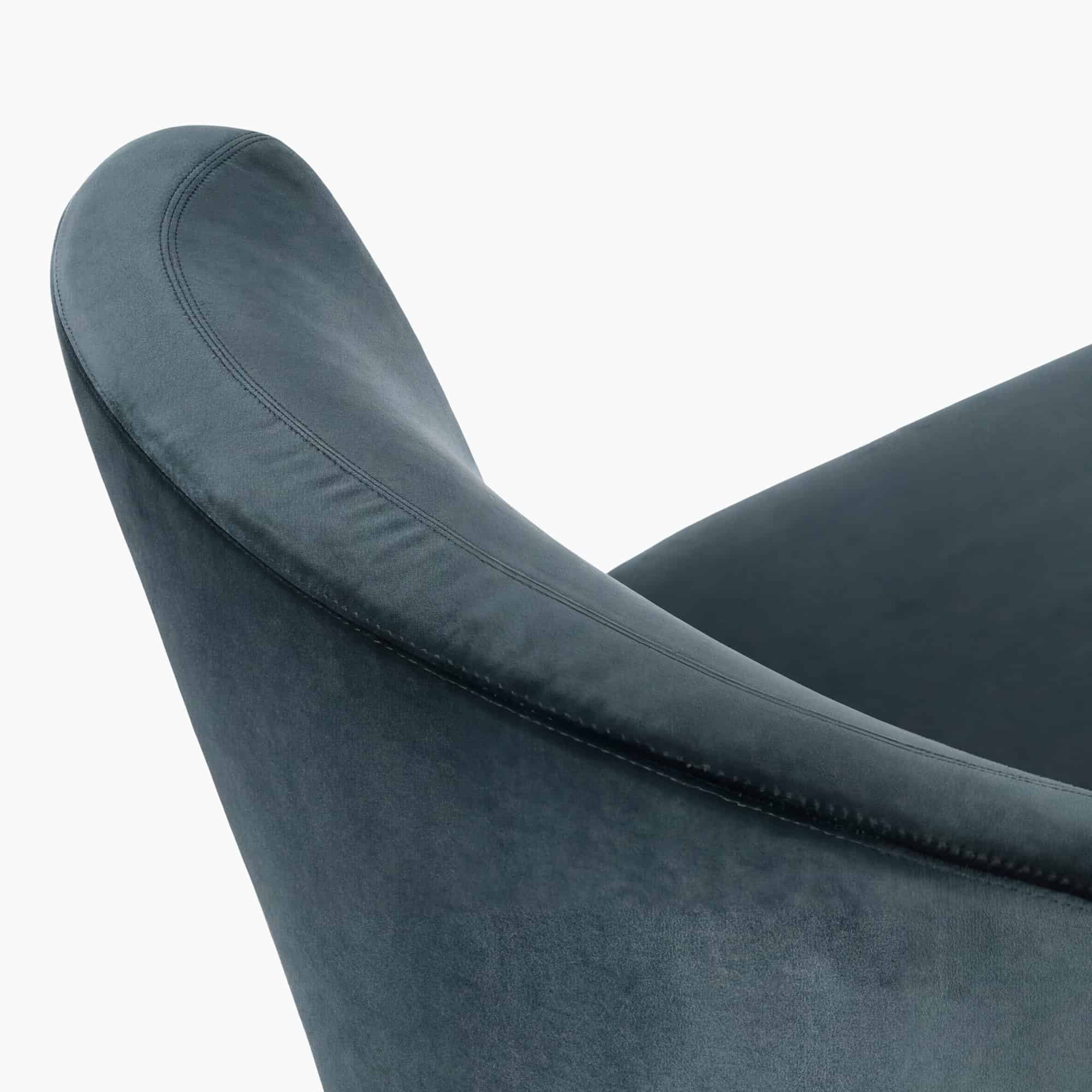 Aston Chaise Lounge (7)